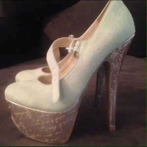 Shoedazzle mint green suede Mary Jane heels