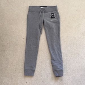 Abercrombie kids cropped sweatpants