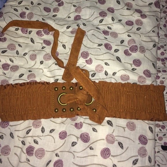 Suede belt