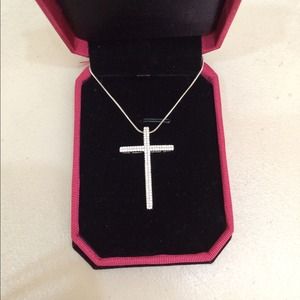 Sterling Silver Cross Necklace (includes gift box)