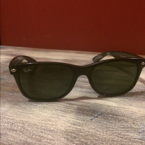 Authentic Ray-Ban Wayfarer Sunglasses