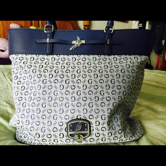 Guess Bag Computer/Everyday  Bag
