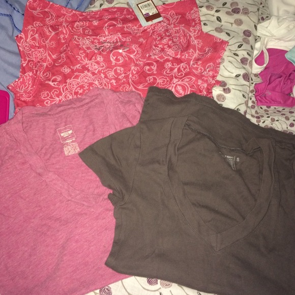 vneck tops bundle 🎁