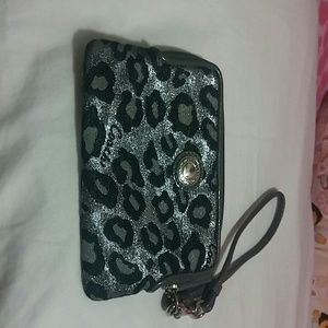 ***reduced Small wristlet