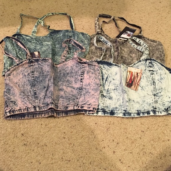 Urban Outfitters Tops - NWT URBAN outfitters cropped shirts