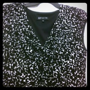 Long sleveless dress