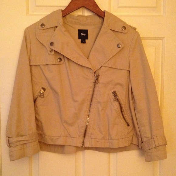 GAP Cropped blazer