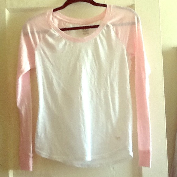 Victoria's  secret pink baseball tee! (: - Picture 1 of 3