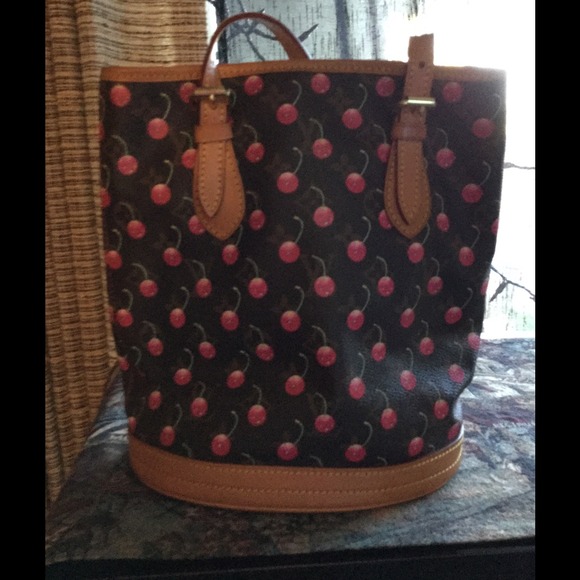 Louis Vuitton Cherry Bucket bag