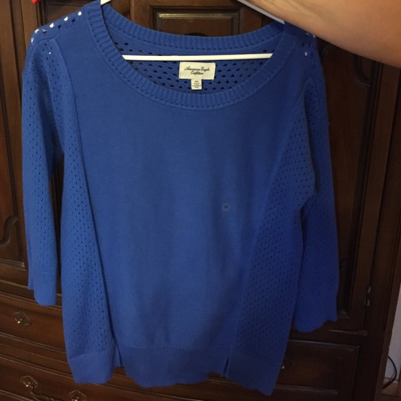 American eagle sweater