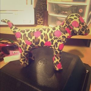 VS Pink Leopard Dog
