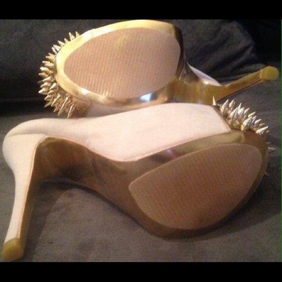 ALBA Stella-2 beige suede spiked platform heels - Picture 4 of 4