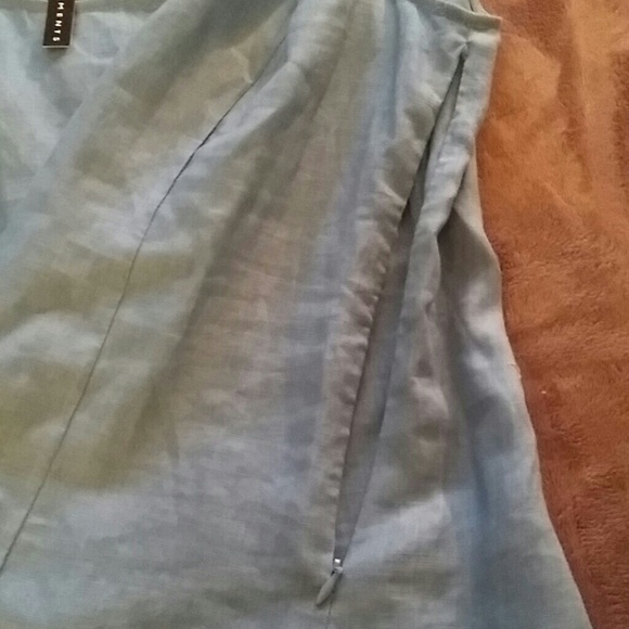 Grace Elements Linen fitted Top in Light Indigo - Picture 3 of 4