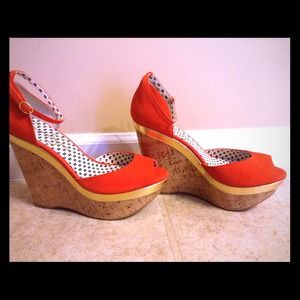 Jessica Simpson Wedges