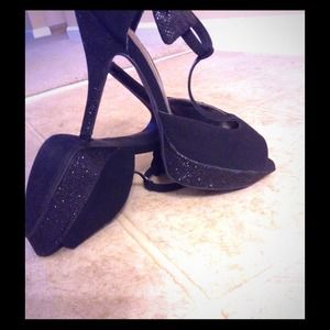 Dressy/formal black sandal