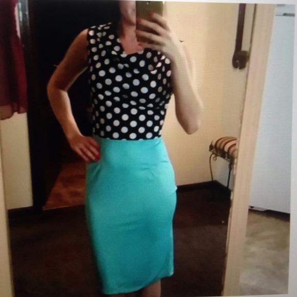Face Face Dresses & Skirts - Cute polka dot skirt dress.