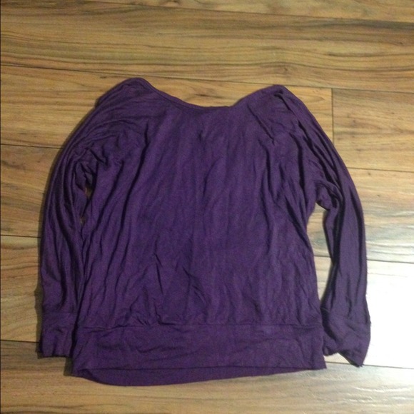 Purple shirt with 3/4 sleeve