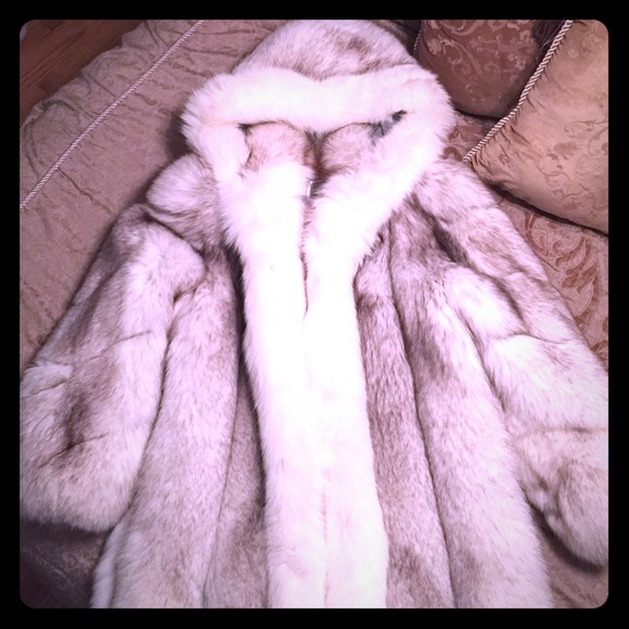 Jackets & Blazers - Saga Blue Fox Fur Coat