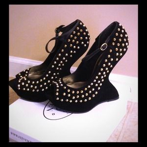 No heel shoes