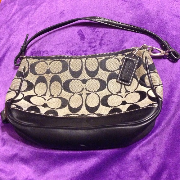 Coach Handbags - ‼️ HOLIDAY SALE ONLY ‼️