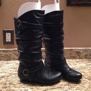 Bare Traps Serene Slouch Boots