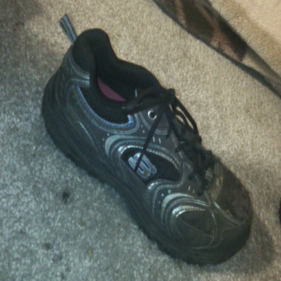SKECHERS STEEL TOED WORK SHOES