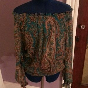 Paisley printed scrunchie top