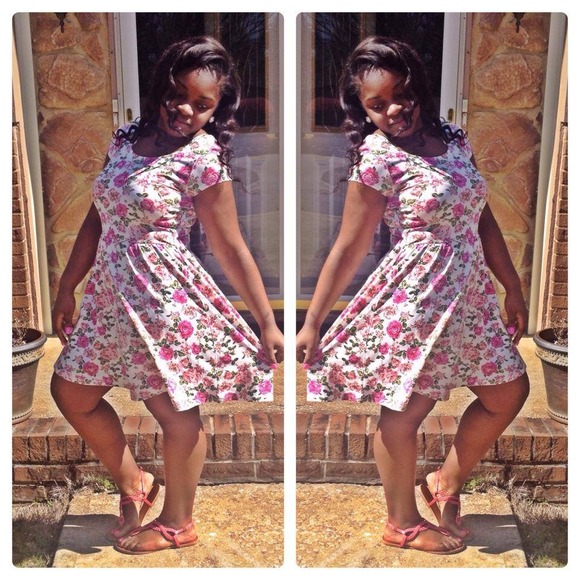 Forever 21 Floral Dress 🎀👗