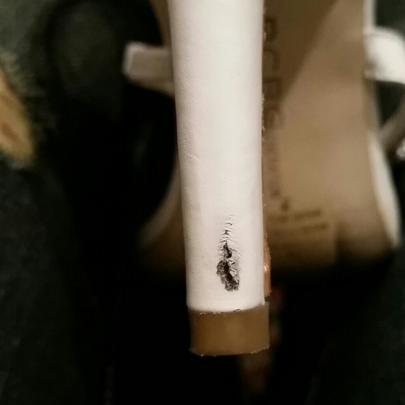 BCBG heel - Picture 4 of 4