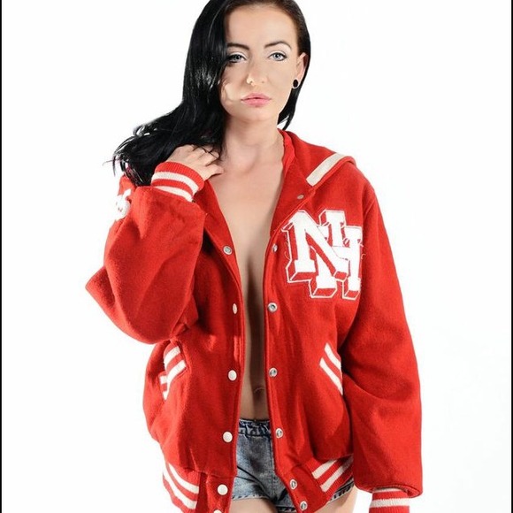 Butwin Wool - Picture 1 of 2