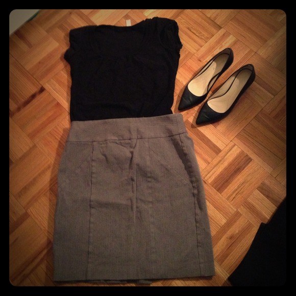 Beautiful stretch work skirt