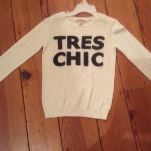 White tres chic sweater