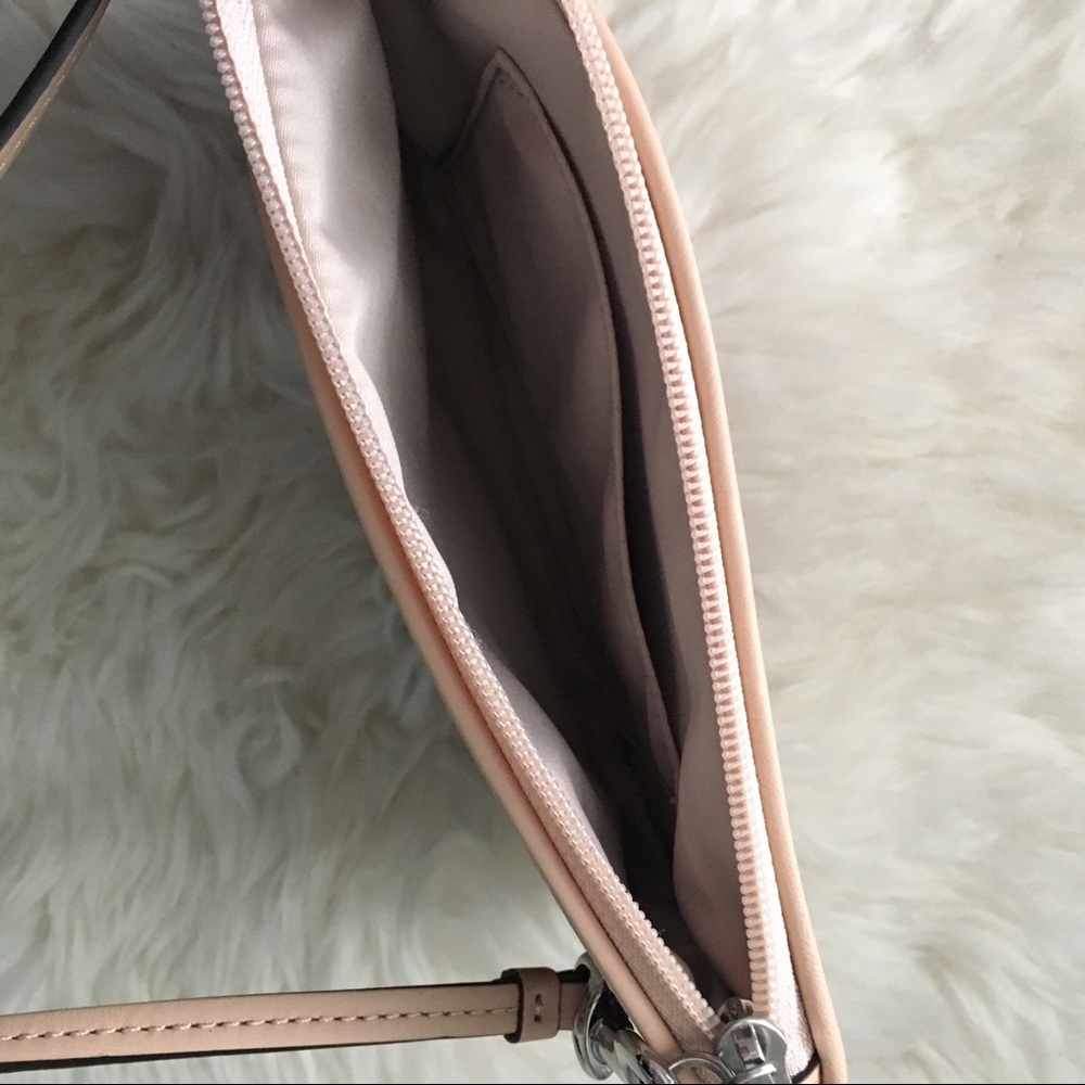 NWT {Coach} "Crimson" Wristlet - Picture 3 of 6