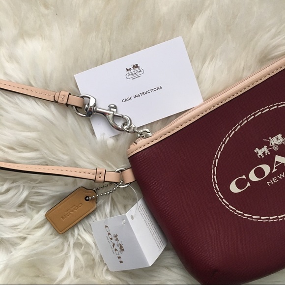 NWT {Coach} "Crimson" Wristlet - Picture 5 of 6