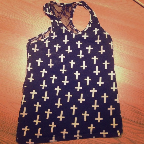 Tank - Picture 1 of 2