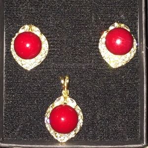 Vintage 3 pcs set earrings & pendent
