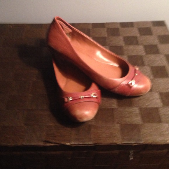 Banan republic brown leather flats