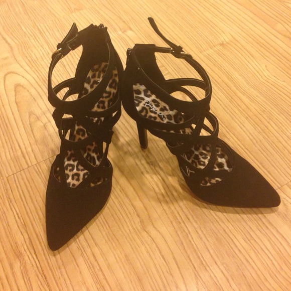 Pumps - Picture 2 of 2