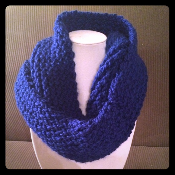 Brand new infinity scarf