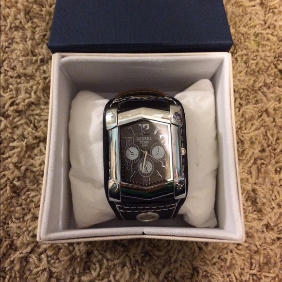 Diesel Time Accessories - Black Diesel Time watch!