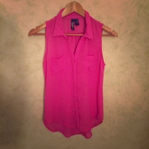 Pink sleeveless top