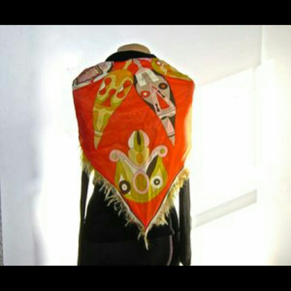 ❌SOLD Emilio Pucci Vintage Fringed RARE Scarf❌ - Picture 3 of 4