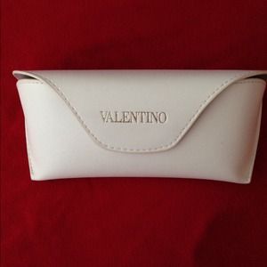 Valentino glasses case, brand new!!
