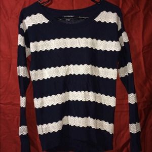American eagle navy blue sweater