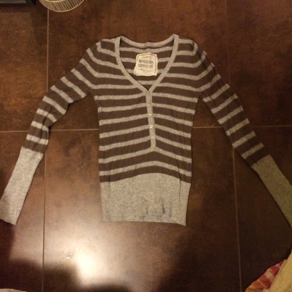 Mossimo supply co long sleeve stripped top
