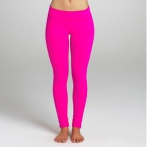 bright pink yoga pants