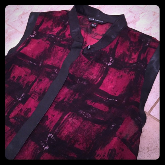 @jpatrick6242 Red and Black Windowpane Tank