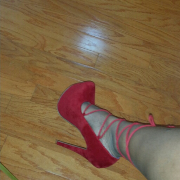 New Red Platform Pumps - Picture 3 of 3