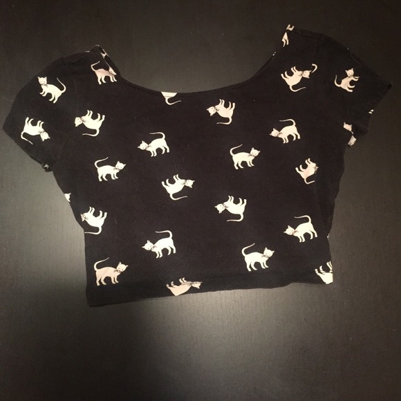 Cat print crop top
