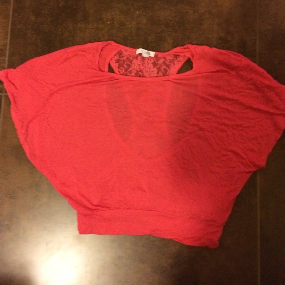 Delia*s short sleeve top with open/lace back